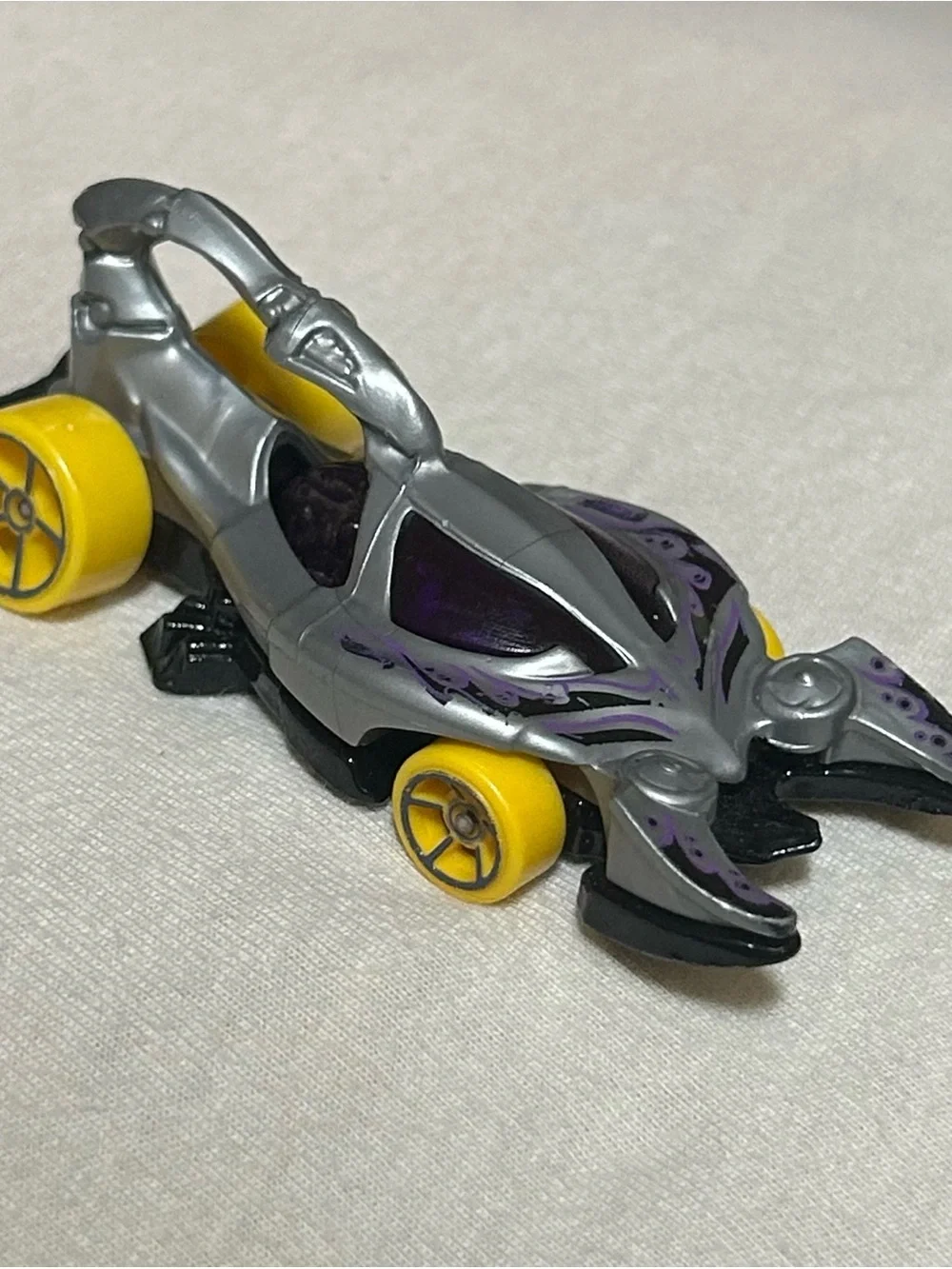 Hot Wheels Scorpedo (Silver / Street Beasts)